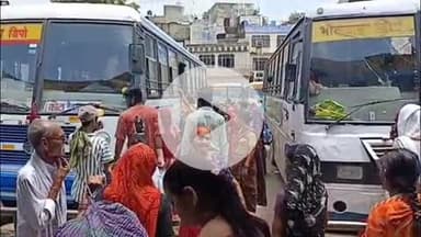 लाडपुरा: राखी के त्योहार पर सरकार के रोडवेज में महिलाओं की फ्री यात्रा के लिए बस स्टैंड पर उमड़ी भीड़, निगम ने चलाई अतिरिक्त बसें