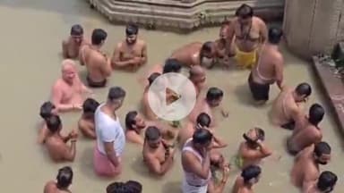 राजातालाब: वाराणसी में ब्राह्मणों ने वरुणा घाट पर मनाया श्रावणी उपाकर्म पर्व