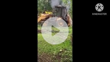 खुरई: नरोदा गांव में अज्ञात लोगों ने खलिहान में खड़ी टाटा हिटाची मशीन में लगाई आग, ₹8 लाख की मशीन जली