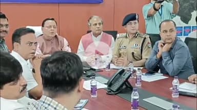देहरादून: मुख्यमंत्री धामी ने देहरादून आपदा कंट्रोल रूम में धराली आपदा रेस्क्यू की मॉनिटरिंग के लिए दिए निर्देश