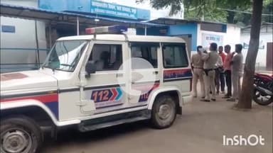 जमुई: शाहपुर में दुकान खोलकर सामान नहीं देने पर दबंगों ने तीन लोगों को पीटा, पुलिस ने उन्हें सदर अस्पताल में कराया भर्ती