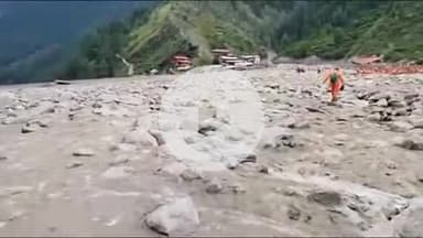 डुंडा: उत्तरकाशी के आपदा ग्रस्त धराली क्षेत्र में राहत और बचाव कार्यों में तेजी लाई जाएगी: गढ़वाल कमिश्नर विनय शंकर पांडे