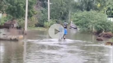 महावन: गांव कुरकुंडा में पिछले 15 दिन से आम रास्ते में भरा पानी लोग जल भराव से परेशान नहीं सुधरेंगे हालत#janasmasya