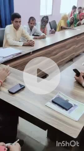 छौड़ाही: छौराही प्रखंड कार्यालय में सामाजिक सुरक्षा पेंशन आने पर प्रखंड विकास पदाधिकारी ने आमजनों को दी बधाई