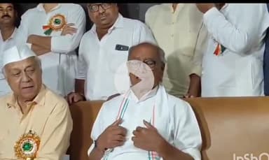 ग्वालियर गिर्द: ग्वालियर में पूर्व CM दिग्विजय सिंह ने कहा- सिंधिया जी मेरे पुत्र समान हैं