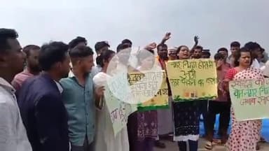 सहजनवा: कालेसर-जंगल कौड़िया फोरलेन बाईपास के पास जमुआड़ गांव में कचरा गिराने पहुंची नगर निगम के डम्पर को ग्रामीणों ने रोका