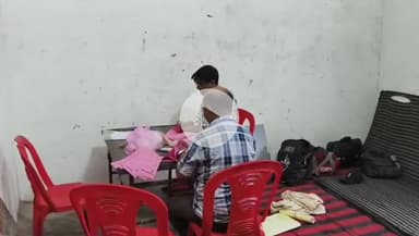 छिबरामऊ: नगर पालिका की वार्ड नंबर 23 पर कल होगा सभासद सीट का उपचुनाव, मतदान स्थल पर पहुंची पोलिंग पार्टियां, 2205 करेंगे मतदाता