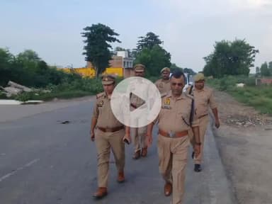 कर्वी: आगामी स्वतंत्रता दिवस और श्रीकृष्ण जन्माष्टमी के दृष्टिगत, ASP ने पहाड़ी कस्बे में सुरक्षा का लिया जायजा