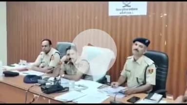 करौली: पुलिस अधीक्षक कार्यालय में SP लोकेश सोनवाल ने अधिकारियों के साथ ली क्राइम बैठक, दिए आवश्यक दिशा निर्देश