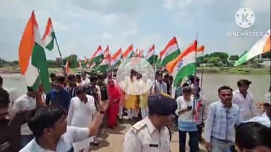 बटियागढ़: राज्य मंत्री लखन पटेल ने बटियागढ़ में निकाली तिरंगा यात्रा, हरसिद्धि माता मंदिर में समर्थकों संग 1100 पौधे रोपे