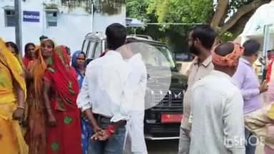 भभुआ: केकड़ा गांव के पास यूपी के बनारस से गंगाजल लेकर आ रहे दो बाइक सवार ट्रैक्टर में टकराए, एक की मौत और एक घायल