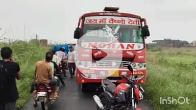 बिधूना: बेला क्षेत्र के तिर्वा मार्ग पर भदौरा मोड़ के पास तेज रफ्तार बस की टक्कर से बाइक सवार घायल