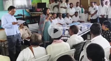 పెద్ద కొడప్​గల్​: పెద్ద కొడఫ్గల్‌లో నూతన రేషన్ కార్డులను పంపిణీ చేసిన సబ్ కలెక్టర్ కిరణ్మయి