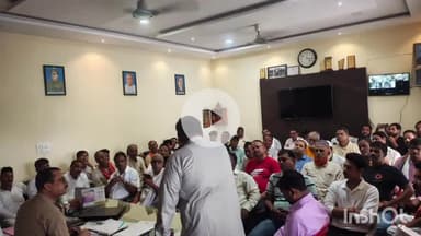 बरेली: बारादरी थाना प्रभारी धनंजय पांडे के नेतृत्व में आगामी त्योहारों को लेकर बारादरी थाने में हुई बैठक