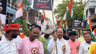 मड़ियाहू: मड़ियाहूं में भाजपा कार्यकर्ताओं ने निकाली भव्य तिरंगा यात्रा