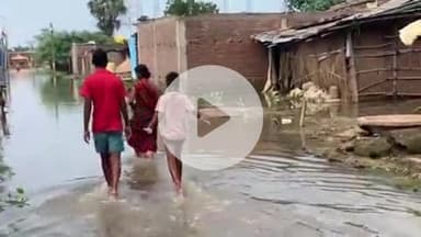 असरगंज: चौरगांव और अमैया पंचायत के बाढ़ पीड़ितों को सरकारी सहायता नहीं मिलने पर आक्रोश