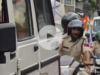 बल्देवगढ़: बल्देवगढ़ पुलिस ने हर घर तिरंगा अभियान के तहत पूरे नगर में निकाली तिरंगा यात्रा