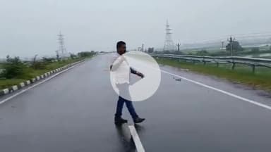 पंडारक: पिकअप ने स्कूटी सवार पंडारक प्रखंड की शिक्षिकाओं को मारी टक्कर, एक की मौत