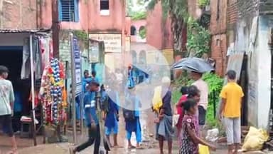 सरमेरा: बारिश के बाद सरमेरा आदर्श मध्य विद्यालय में जलभराव, आवागमन में हुई परेशानी