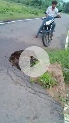 #bharwara road churari
#pradhanmantrimarg#mahoba