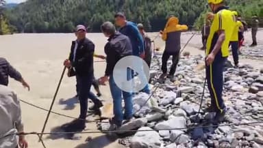 डुंडा: बाढ़ के बाद हर्षिल हैलीपैड पर बनी विशाल झील, नीचले आबादी वाले क्षेत्र के लोगों की चिंता बढ़ा रही है