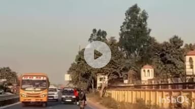 बरेली: कैंट थाना क्षेत्र के लाल फाटक रोड पर युवक का बाइक पर खतरनाक स्टंट करते हुए वीडियो हुआ वायरल