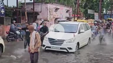 गोरखपुर: इलाहीबाग में खुले नाले में गिरने से 8 वर्षीय बच्ची की हुई मौत, डीएम ने आपात बैठक कर की घटना की विस्तृत समीक्षा