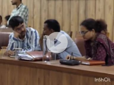 गोरखपुर: अपर नगर आयुक्त की अध्यक्षता में सम्पूर्ण सम्भव समाधान का आयोजन, फरियादियों की समस्याएं सुनकर निस्तारण के दिए गए निर्देश