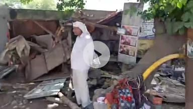 मथुरा: नगर निगम ने जन्माष्टमी के नाम पर महोली रोड पर अतिक्रमण के खिलाफ चलाया अभियान, तोड़फोड़ पर लोगों ने किया विरोध