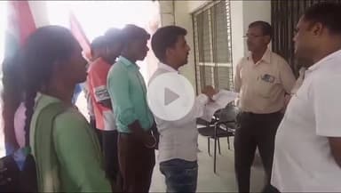 सरई: सरई में एनएसयूआई ने किया प्रदर्शन, कुलसचिव के नाम प्राचार्य को सौंपा ज्ञापन