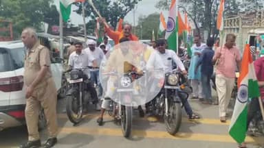 करनैलगंज: हर घर तिरंगा अभियान के तहत कटरा बाजार में भाजपा की तिरंगा यात्रा, देशभक्ति के नारों से गुंजा माहौल