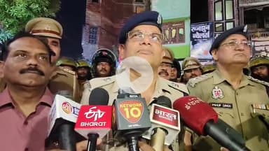 बहराइच: बहराइच जनपद में आगामी त्योहार के मद्देनज़र एएसपी नगर के नेतृत्व में पुलिस ने किया फ्लैग मार्च