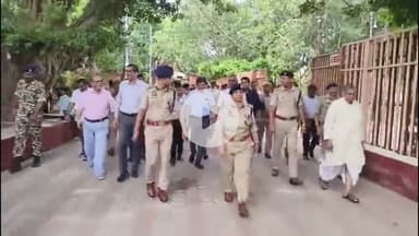 मथुरा: श्रीकृष्ण जन्माष्टमी की तैयारियों को लेकर एडीजी ने जन्मस्थान का किया निरीक्षण