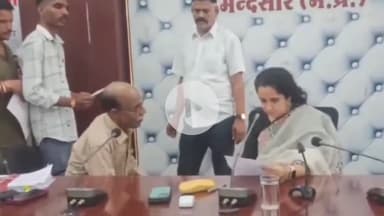 सीतामऊ: मंदसौर: सुशासन भवन में कलेक्टर की जनसुनवाई, 55 लोगों ने दिए आवेदन