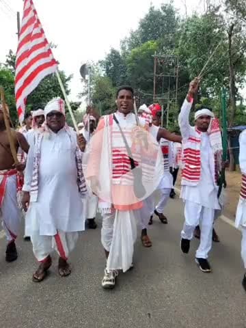 विश्व आदिवासी दिवस विश्व लेवल पर जनजाति को जागरूक करने का एक अभियान है जागो/संघर्ष कर कानून कायदा से हासिल करो🙏🌹🙏👌🙏