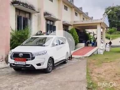 बल्देवगढ़: बल्देवगढ़ के मंगल भवन में कलेक्टर ने जन संवाद कार्यक्रम आयोजित किया, सभी विभागों के अधिकारी शामिल हुए