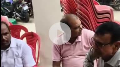 साहेबपुर कमाल: साहेबपुरकमाल थाना परिसर में श्रीकृष्ण जन्माष्टमी और चेहल्लुम पर्व को लेकर शांति समिति की बैठक