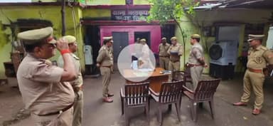 कर्वी: एसपी ने थाना भरतकूप और थाना रैपुरा की साइबर हेल्प डेस्क का किया निरीक्षण, दिए आवश्यक दिशा निर्देश