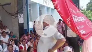 बक्सर: आशा एवं आशा फैसिलिटेटर ने मांगों को लेकर नगर में किया मार्च और सीएस कार्यालय के समक्ष प्रदर्शन, सौंपा मांगपत्र