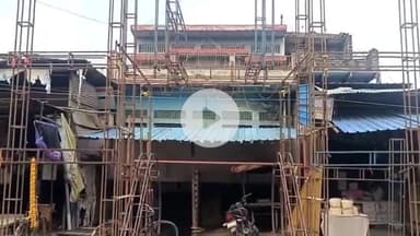 जयसिंहपुर: गोसाईगंज बाजार में आगामी श्री कृष्ण जन्माष्टमी को लेकर सजने लगे भगवान के पंडाल