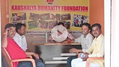 KHF संगठन कार्यालय पहुंचे पवई विधानसभा क्षेत्र के समाज सेवी, 
समाज सेविका अर्चना सिंगरौल से की मुलाकात