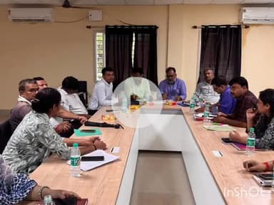 बेगूसराय: सदर प्रखंड सभागार में कार्यक्रम निगरानी समिति की बैठक आयोजित, कई मुद्दों पर हुई चर्चा