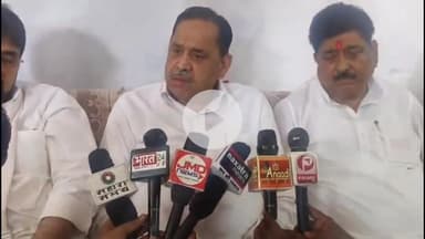 करनैलगंज: कांग्रेस के जनरल कोर्डिनेटर और पूर्व मंत्री नसीमुद्दीन सिद्दीकी पहुंचे कर्नलगंज, भाजपा पर वोट चोरी का लगाया आरोप