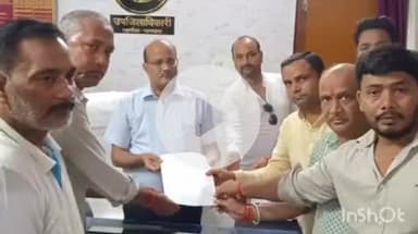 नानपारा: नानपारा में व्यापारी और मंदिर समिति ने डिवाइडर निर्माण का किया विरोध, एसडीएम को सौंपा ज्ञापन