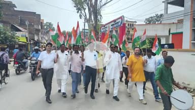 मछलीशहर: मुंगरा बादशाहपुर में पालिकाध्यक्ष के नेतृत्व में निकाली गई तिरंगा यात्रा