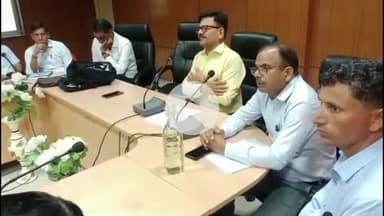 चूरू: पटवार परीक्षा की तैयारी में जुटा प्रशासन, जिला परिषद सभागार में दिया गया प्रशिक्षण