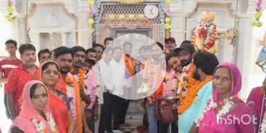 देसूरी: सादड़ी से 19वां पैदल यात्रा संघ रुणिचाधाम के लिए 51 श्रद्धालु करेंगे 350 किमी की पैदल यात्रा, ग्रामीणों ने किया स्वागत