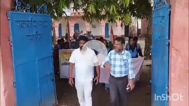 रोह: रोह में कस्तूरबा गांधी आवासीय बालिका विद्यालय और मध्य विद्यालय के बच्चों द्वारा निकाली गई प्रभात फेरी