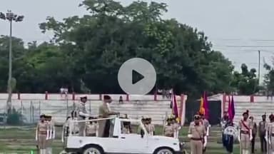 समस्तीपुर: शहर के पटेल मैदान में स्वतंत्रता दिवस परेड की तैयारियों का DM व SP ने किया निरीक्षण, दिए निर्देश