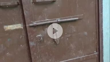 नौगावां सादात: आंगनबाड़ी केंद्र के ताले तोड़कर जरूरी कागजात फाड़े, नौगांवा के ग्राम प्रधान ने थाने में दी तहरीर